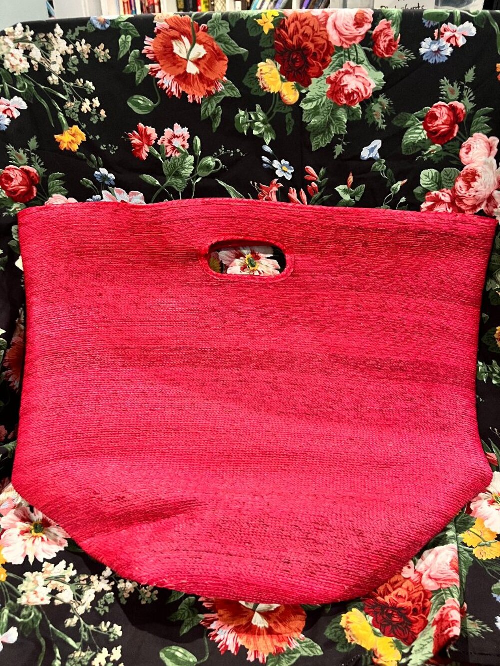 NWT Home Global Red/pink Hand Woven Sisal Straw Market Beach Tote Bag